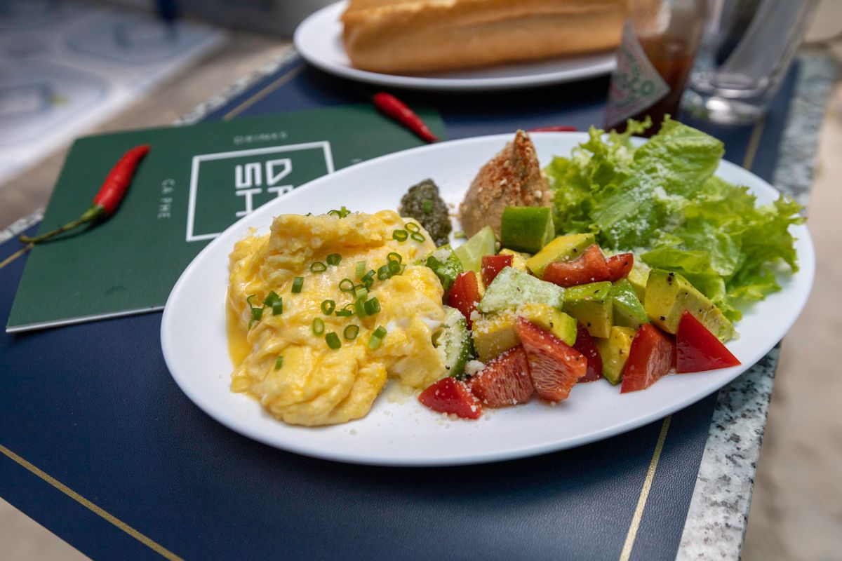 Scrambled Eggs with Sautéed Vegetables